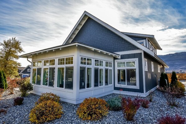 enclosed porch