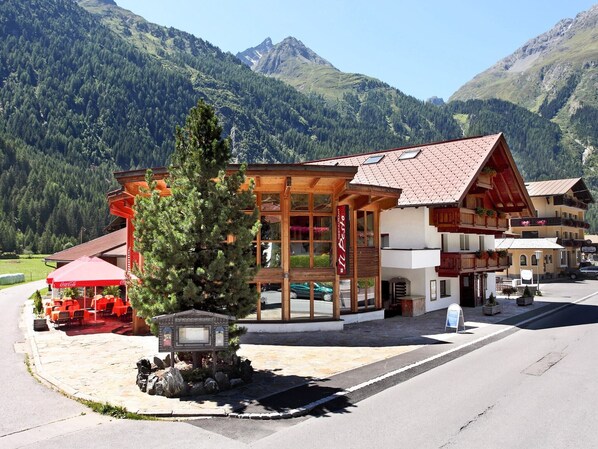 Holiday Home Exterior [summer]