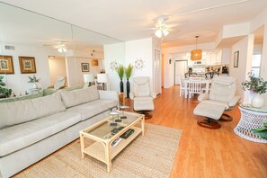 St. Augustine Beach Rentals Living Room