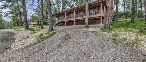 Ruidoso Vacation Rental | 3BR | 3BA | 1,529 Sq Ft | Stairs Required to Access