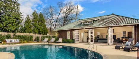 Pool & Back House