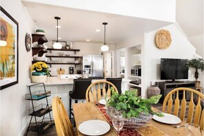 Dining area into kitchen