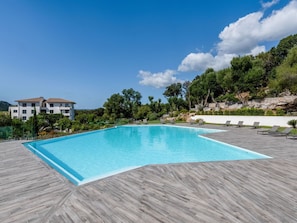 Water, Sky, Cloud, Plant, Property, Swimming Pool, Building, Rectangle, Tree, Shade