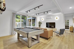 Billiard table