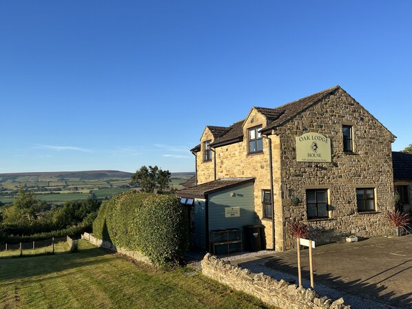 Oak Lodge House, Leyburn: Quite possibly one of the best views across Lower Wensleydale