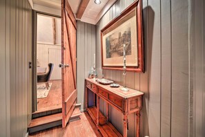 Cabin Entranceway