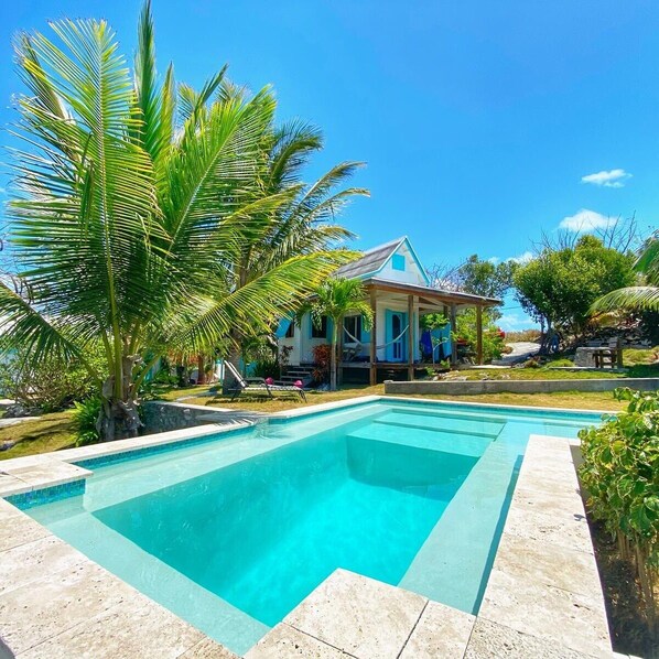 Tamarind Tree Cottage, Waterfront, pool and free kayaks