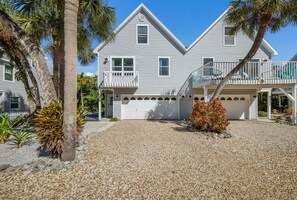 Two Sister's - Anna Maria Island Accommodations