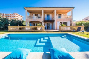 Ferienhaus mit Pool in Alcudia.