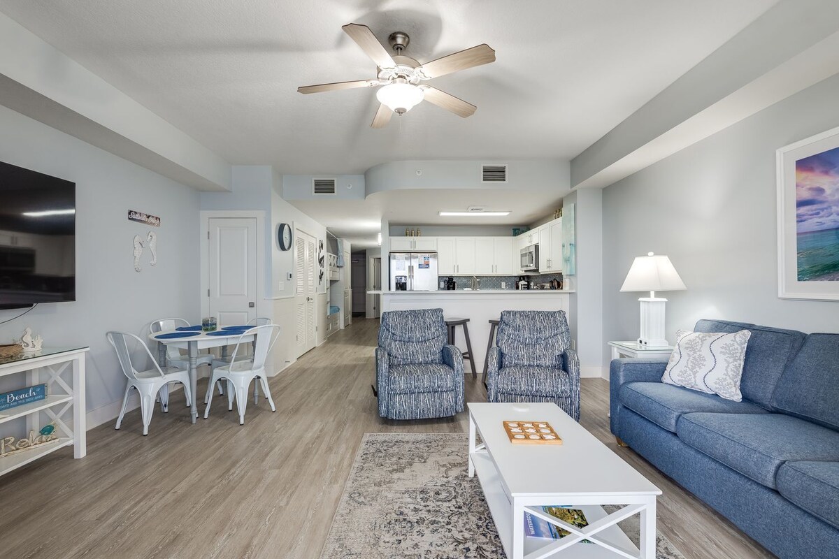 Perfect Location by Pier Park! Beach Chairs and Umbrella Included!
