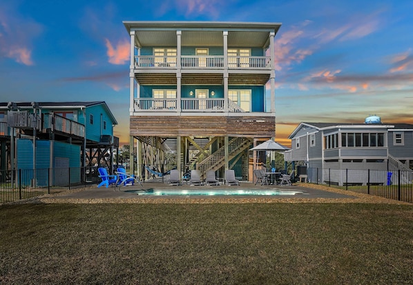 Oak Island Vacation Rental | 5BR | 3.5BA | Step-Free Access Via Elevator