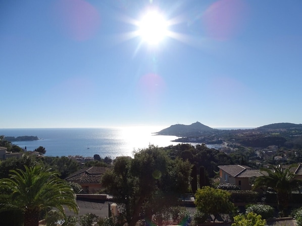 superbe vue sur la mer depuis la maison