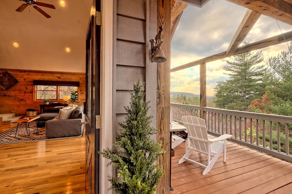 Lake Burton Highlands Hideaway