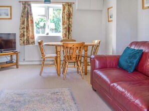 Living room/dining room | Betty’s Cottage, North Walsham