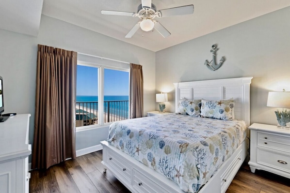 Queen Size Master Bedroom!