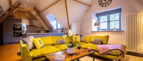 Living room, The Hayloft, Bolthole Retreats