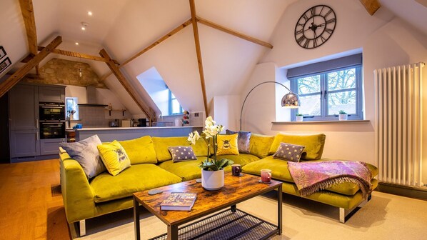 Living room, The Hayloft, Bolthole Retreats