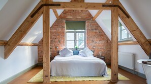 Bedroom One, The Hayloft, Bolthole Retreats