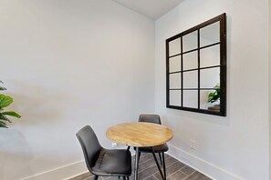 レストラン