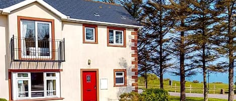 Seacliff Holiday Homes, Seaside Holiday Accommodation in Dunmore East County Waterford