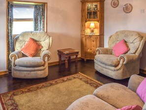 Living room | The Stables - Ardtun Cottages, Isle of Mull
