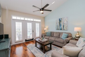 St. Augustine Beach Rentals Living Room