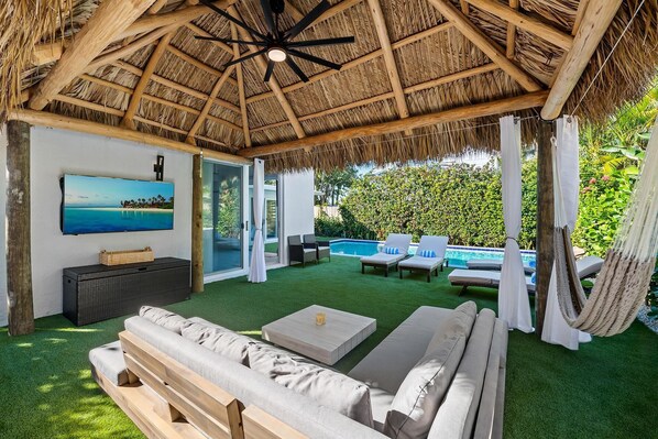 Outdoor living area 