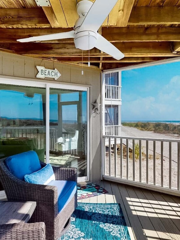 Screened-In Porch