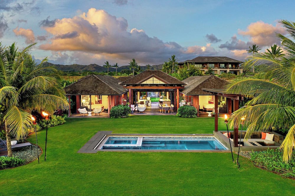 Luxury Kukui‘ula Villa with Ocean & Mountain Views