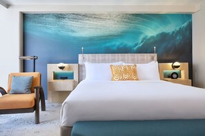 King size bed, perfect escape after a long day of sightseeing