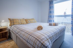 Pharmacy Court - 2 Bedroom Apartment - Saundersfoot (8061)