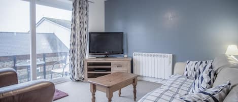 Pharmacy Court - 2 Bedroom Apartment - Saundersfoot (8047)