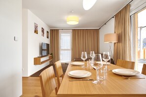 Holiday-home-Adler-Lodge-D1-Tauplitz-Dining-Table