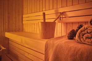 Ferienwohnung-Adler-Lodge-D3-Tauplitz-Salzkammergut-Badezimmer-Sauna