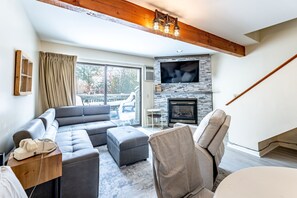 162A6071-HDR - resized.jpg
