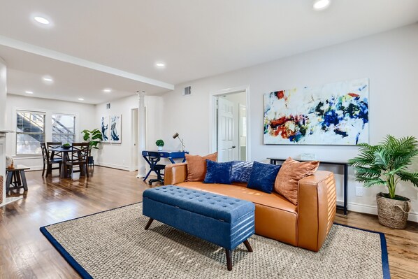 1720 2 bedroom apartment 