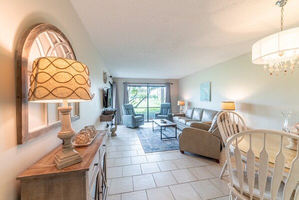 The Graycee Pearl, Edgewater Villa 2006 in beautiful Panama City Beach, Florida.