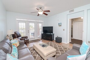 St. Augustine Beach Rentals Living Room
