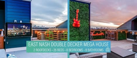 Double Rooftop Sky Deck with stunning views of Downtown Nashville Music City!