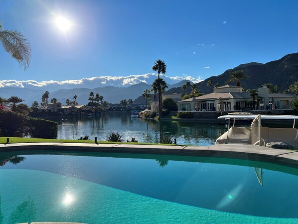 75 ft lake front with panoramic views, electric boat. 