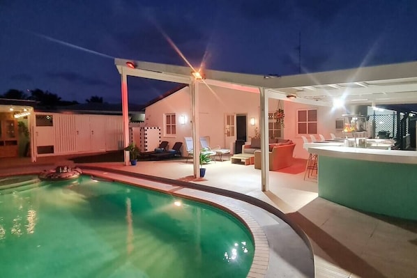 Cozy Private Pool Bar area.