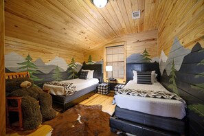 The kids get to enjoy a 360 degree mountain view!