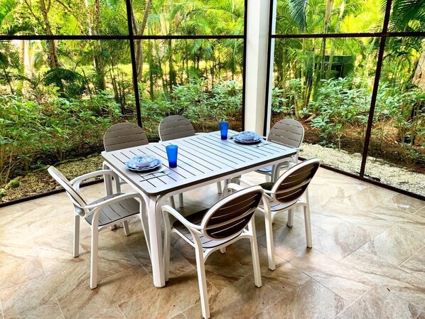 Screened Patio