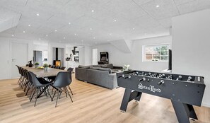 Spielezimmer