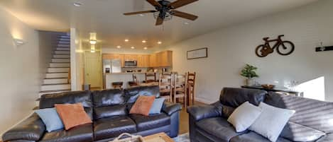 Nice open concept living room!