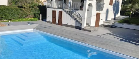 villa con piscina