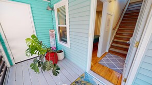 Flip-Flop-Casual-Front Porch