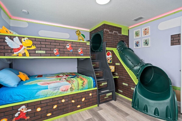 Mario Slide Bunk Bedroom - 2 Twins