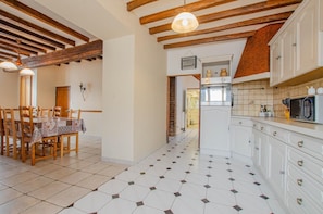 CUISINE ET SALLE A MANGER
