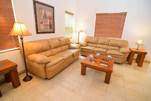 Dorado ranch condo 9-4 - Livingroom area